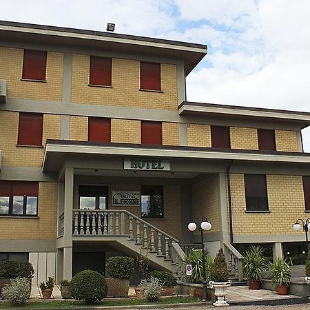 Hotel il Focolare Fabro Esterno foto