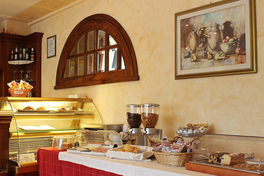 Hotel il Focolare Fabro Esterno foto