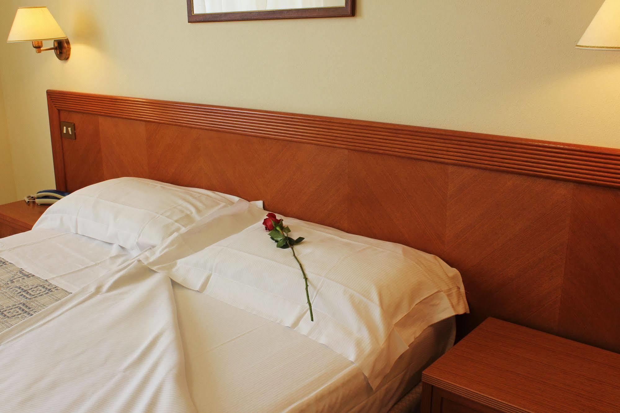 Hotel il Focolare Fabro Esterno foto